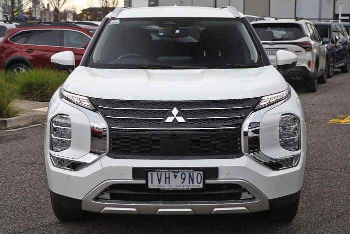 2021 Mitsubishi Outlander LS