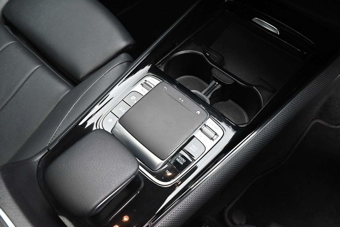 2019 Mercedes-Benz B-Class B180
