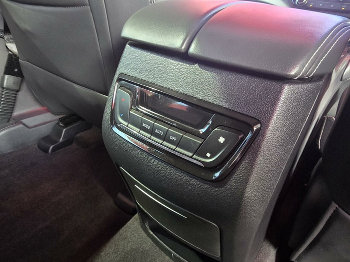 2022 LDV D90 Executive
