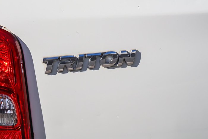 2017 Mitsubishi Triton GLX