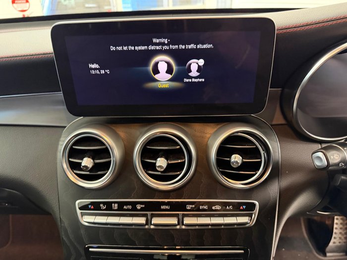 2022 Mercedes-Benz GLC-Class GLC300