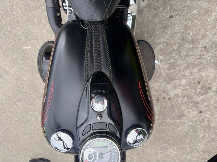 2008 HARLEY-DAVIDSON FLSTSB SOFTAIL CROSS BONES Black