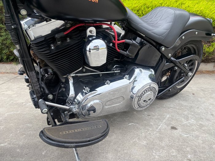 2008 HARLEY-DAVIDSON FLSTSB SOFTAIL CROSS BONES Black