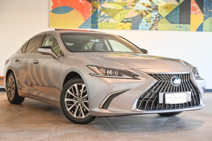 2023 Lexus ES 300h Luxury