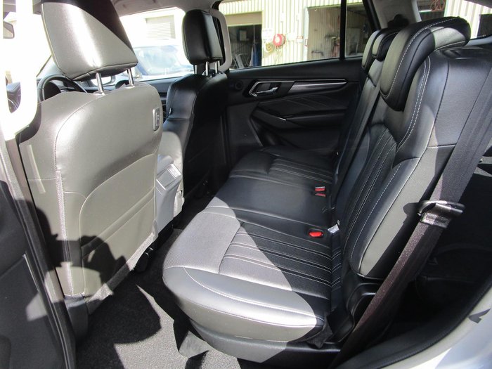 2023 Isuzu MU-X LS-T