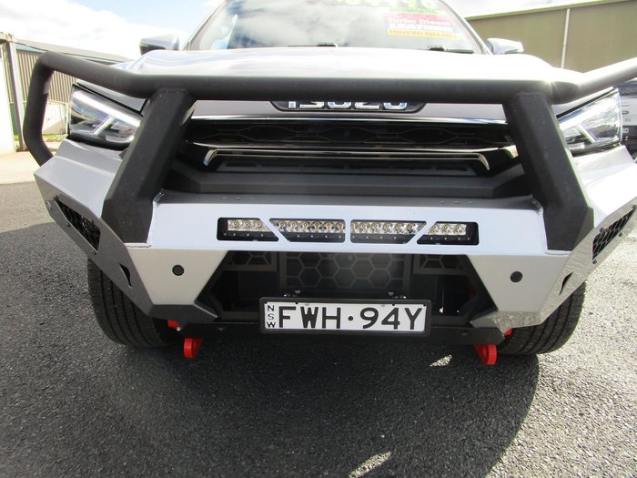 2023 Isuzu MU-X LS-T