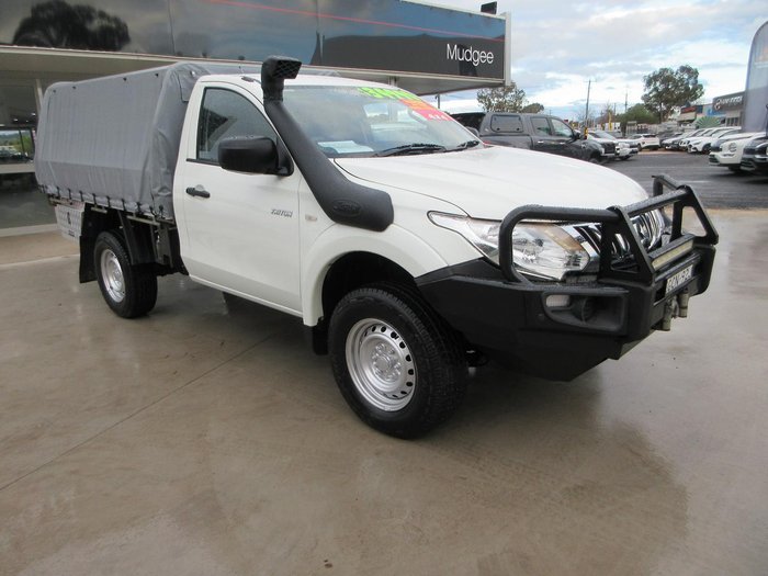 2015 Mitsubishi Triton