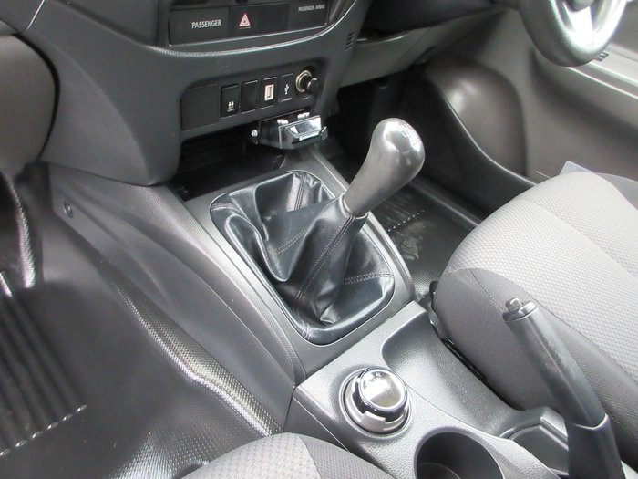 2015 Mitsubishi Triton GLX
