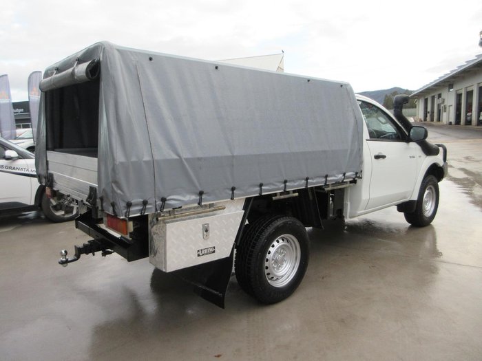 2015 Mitsubishi Triton GLX