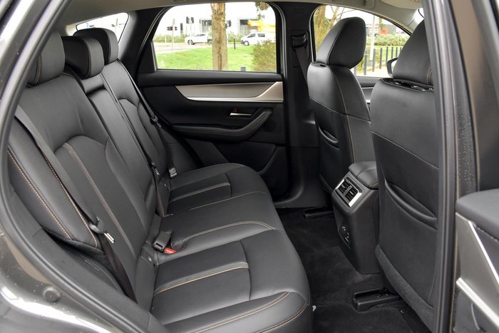 2025 Mazda CX-60 G40e Evolve