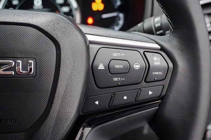 2025 Isuzu MU-X LS-U