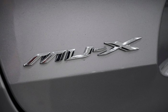 2025 Isuzu MU-X LS-U