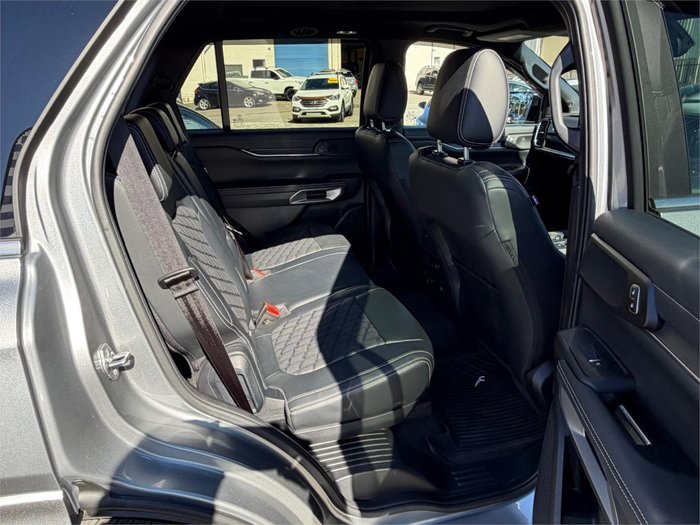 2025 FORD EVEREST PLATINUM (4WD)