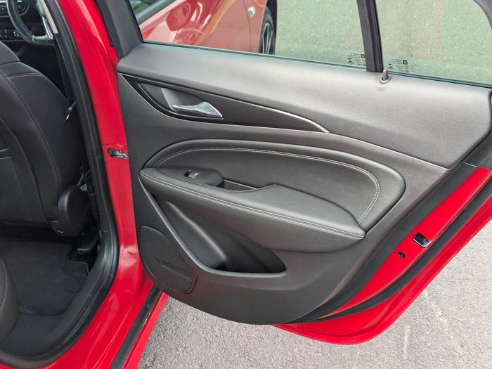 2018 Holden Commodore RS