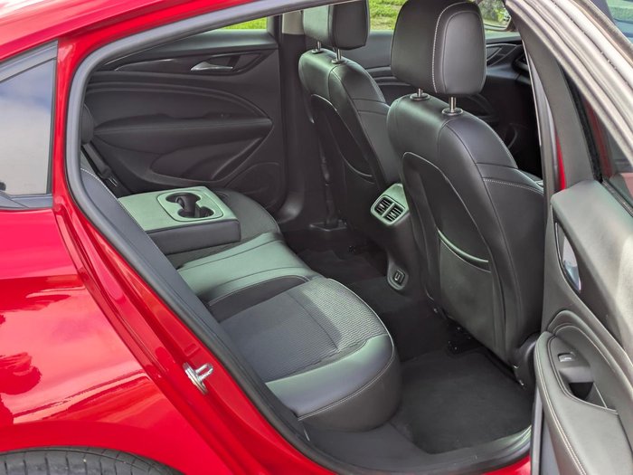 2018 Holden Commodore RS
