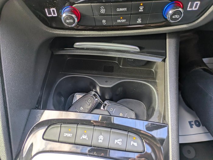 2018 Holden Commodore RS