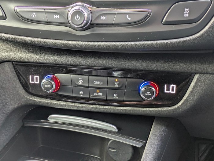 2018 Holden Commodore RS