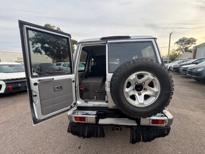 2011 Toyota Landcruiser GXL