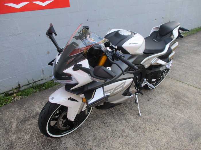 2026 CFMOTO 750SR-S WHITE