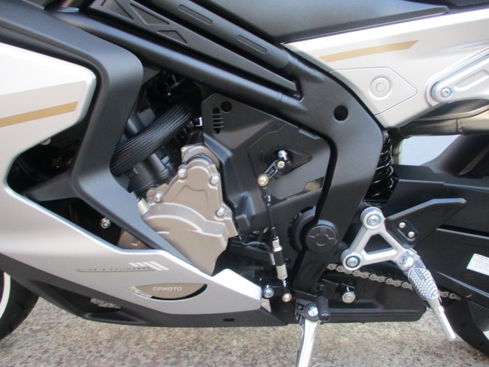 2026 CFMOTO 750SR-S WHITE