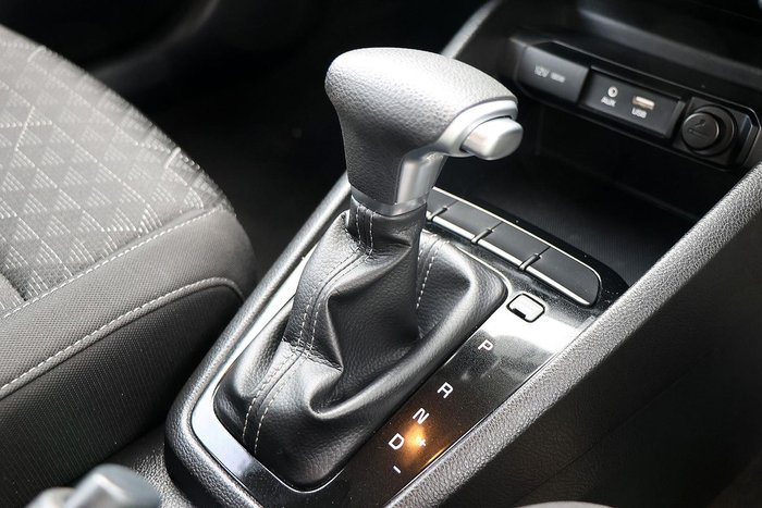 2017 Kia Rio S YB MY17 Clear White