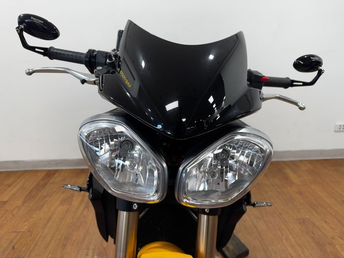 2015 Triumph SPEED TRIPLE (ABS) YELLOW