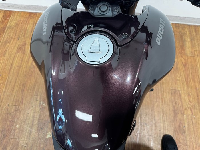 2025 Ducati XDIAVEL V4 BLACK LAVA