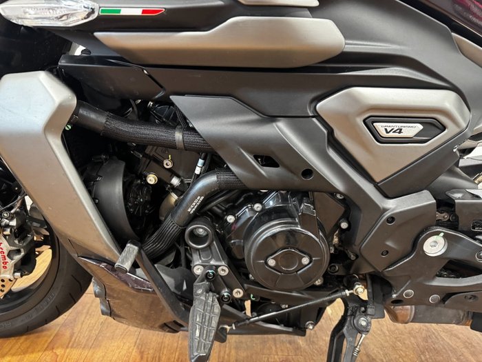 2025 Ducati XDIAVEL V4 BLACK LAVA