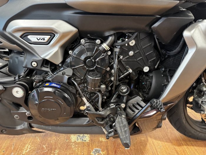 2025 Ducati XDIAVEL V4 BLACK LAVA