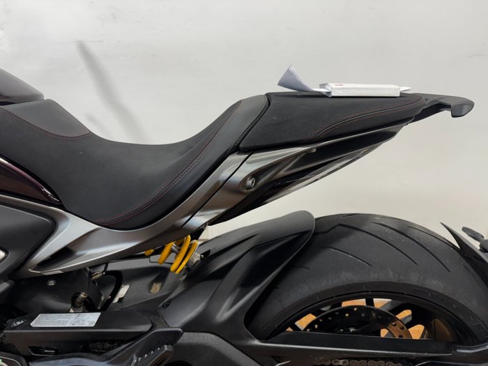2025 Ducati XDIAVEL V4 BLACK LAVA