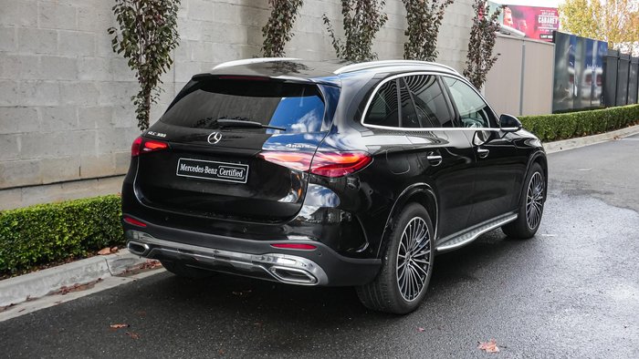 2025 Mercedes-Benz GLC-Class GLC300