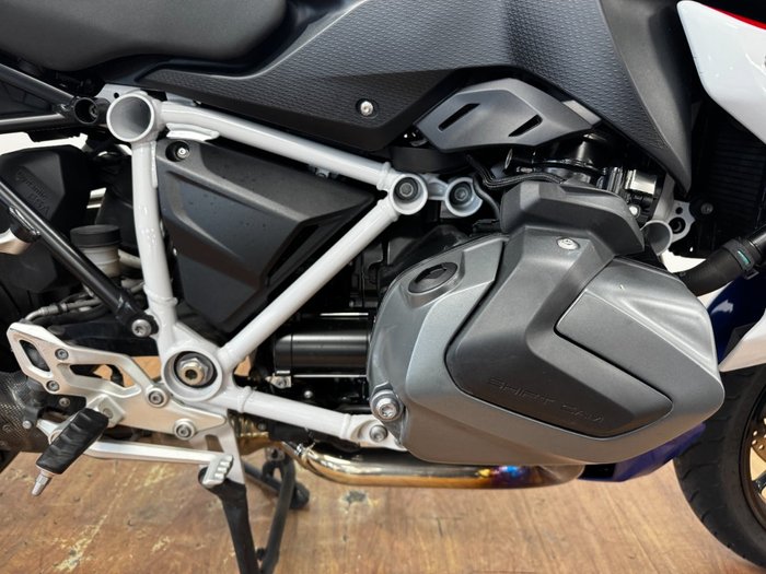 2024 BMW Motorrad R 1250 RS SPORT WHITE
