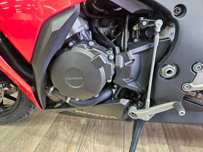 2015 Honda CBR1000RR (FIREBLADE) RED