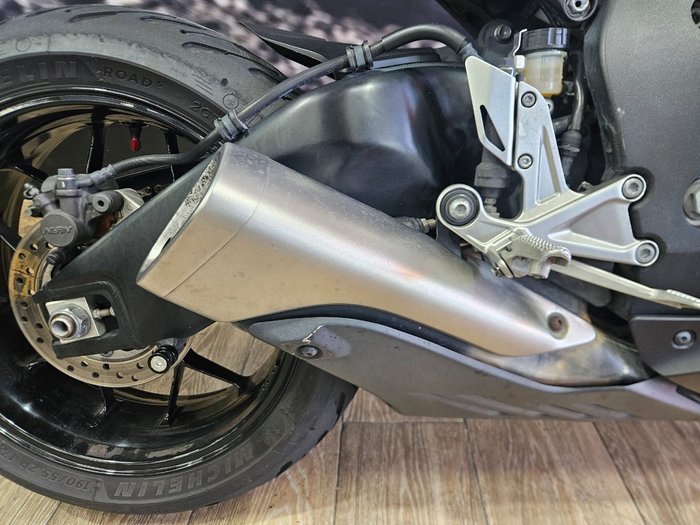 2015 Honda CBR1000RR (FIREBLADE) RED