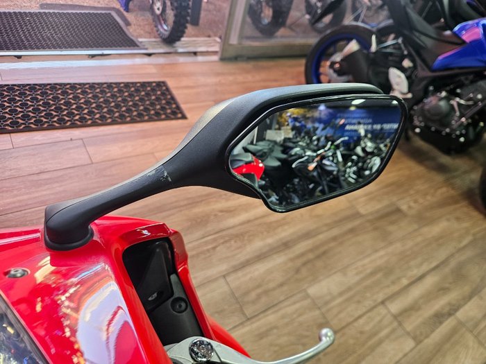 2015 Honda CBR1000RR (FIREBLADE) RED
