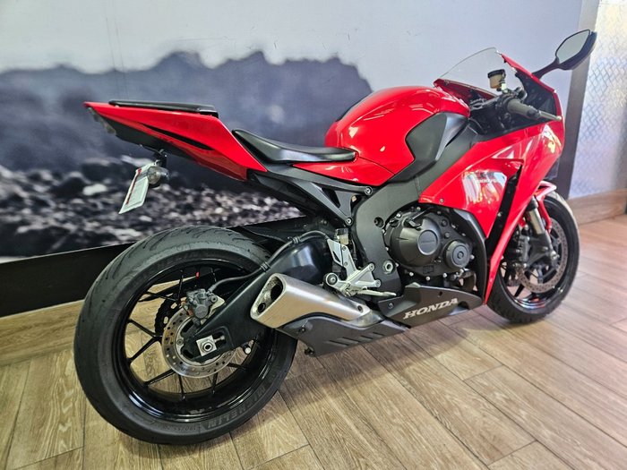 2015 Honda CBR1000RR (FIREBLADE) RED
