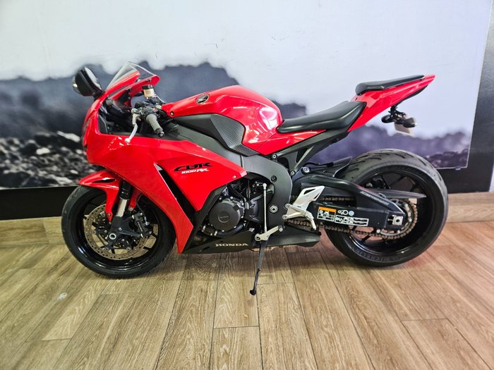 2015 Honda CBR1000RR (FIREBLADE) RED