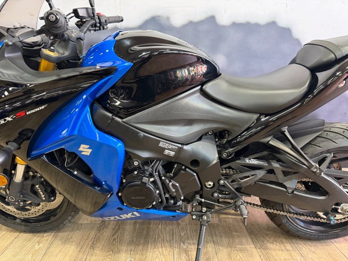 2017 Suzuki GSX-S1000F BLUE