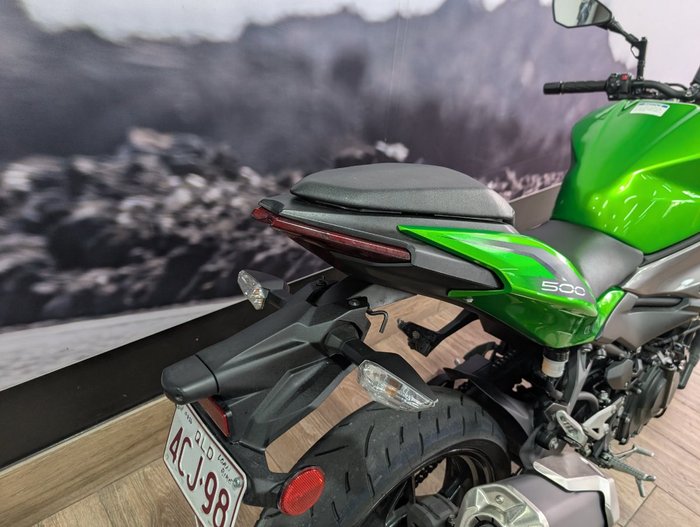 2025 Kawasaki Z500 GREEN