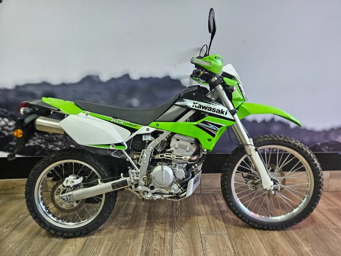 2009 Kawasaki KLX250S GREEN