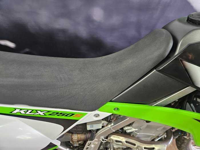 2009 Kawasaki KLX250S GREEN