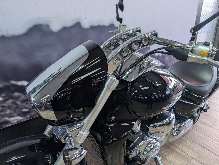 2011 Suzuki VZR 1800 BOULEVARD (M109R) Black