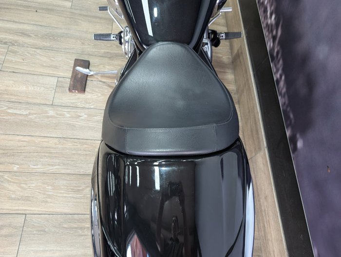 2011 Suzuki VZR 1800 BOULEVARD (M109R) Black