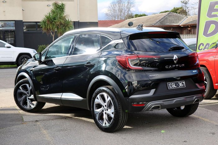 2022 Renault Captur R.S. Line