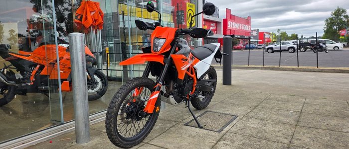 2025 Ktm 390 Enduro R WHITE/ORANGE