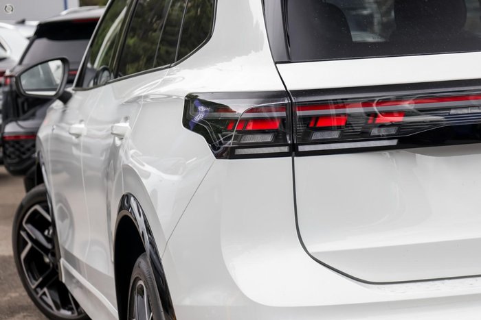 2026 Volkswagen Tiguan 195TSI R-Line