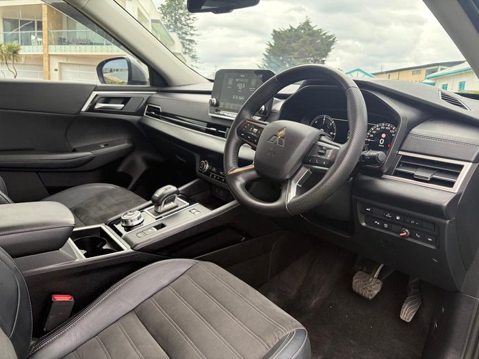 2023 Mitsubishi Outlander PHEV Aspire