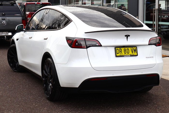 2023 Tesla Model Y Performance