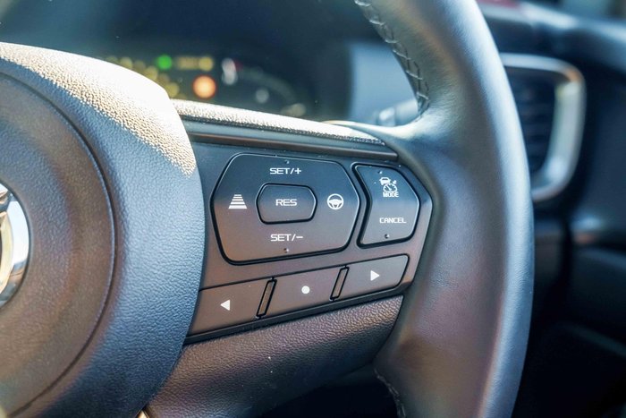 2025 Mazda BT-50 SP