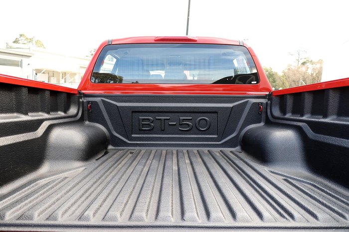 2025 Mazda BT-50 XS